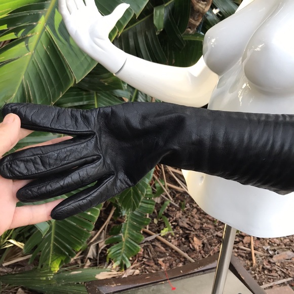 Bloomingdale's Accessories Bloomingdales Lamb Leather Gloves Poshmark